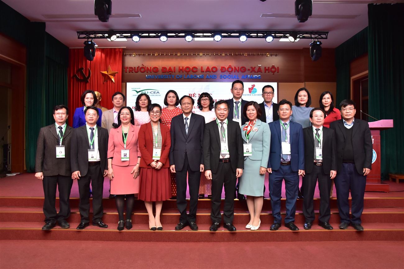 Lễ bế giảng và trao bằng tốt nghiệp đối với sinh viên năm 2024 copy 148336